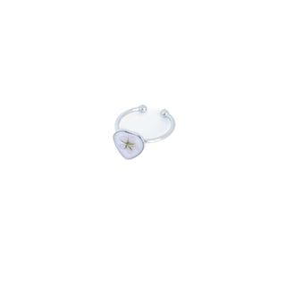 Anillo con flor silvestre