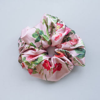 Scrunchie de rosas