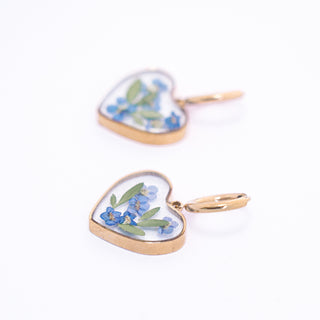 Aretes con Nomeolvides y hojas de ruda