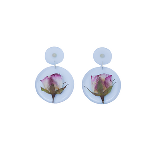 Aretes compuestos con rosas