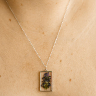 Dije con lavanda
