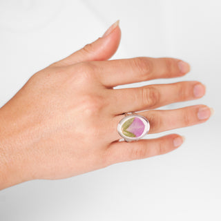 Ring with rose petal and parvifolia 