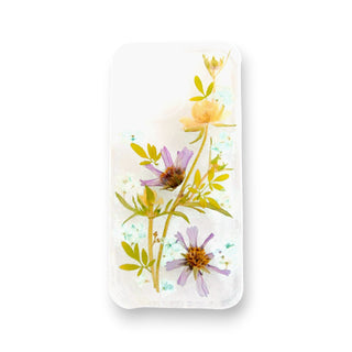 Funda con cosmos, hortensias y ruda