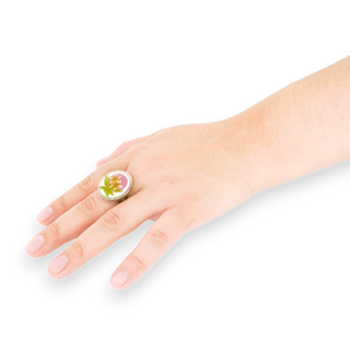 Anillo con piracanto pétalos de rosa y ruda