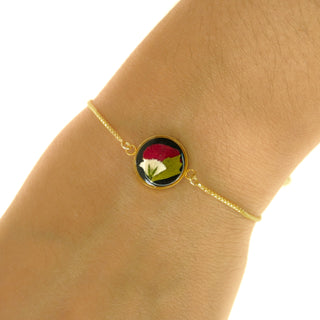 Pulsera con pétalo de rosa y baby