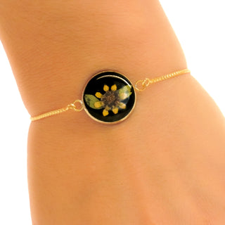 Bracelet with rooster's eye