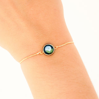 Pulsera con pétalo de hortensia y hojas de ruda