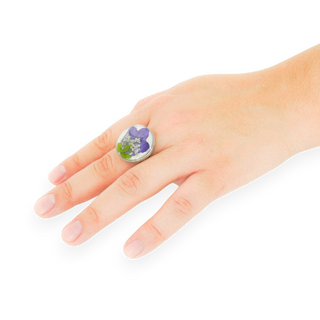Anillo con jacaranda y encaje