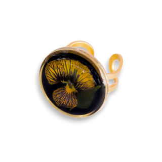 Anillo con pensamiento