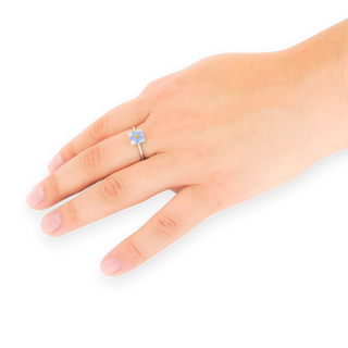 Ring with hebe 