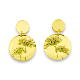 Aretes compuestos con encajes