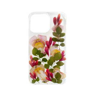 Funda con perrito, pétalo de gerbera y hierba silvestre