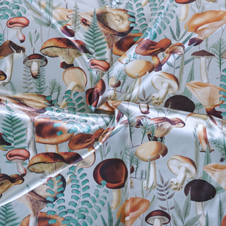 Mascada de hongos color verde