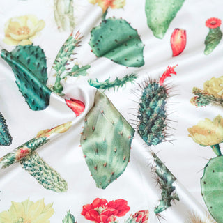 Mascada de cáctus en color blanco